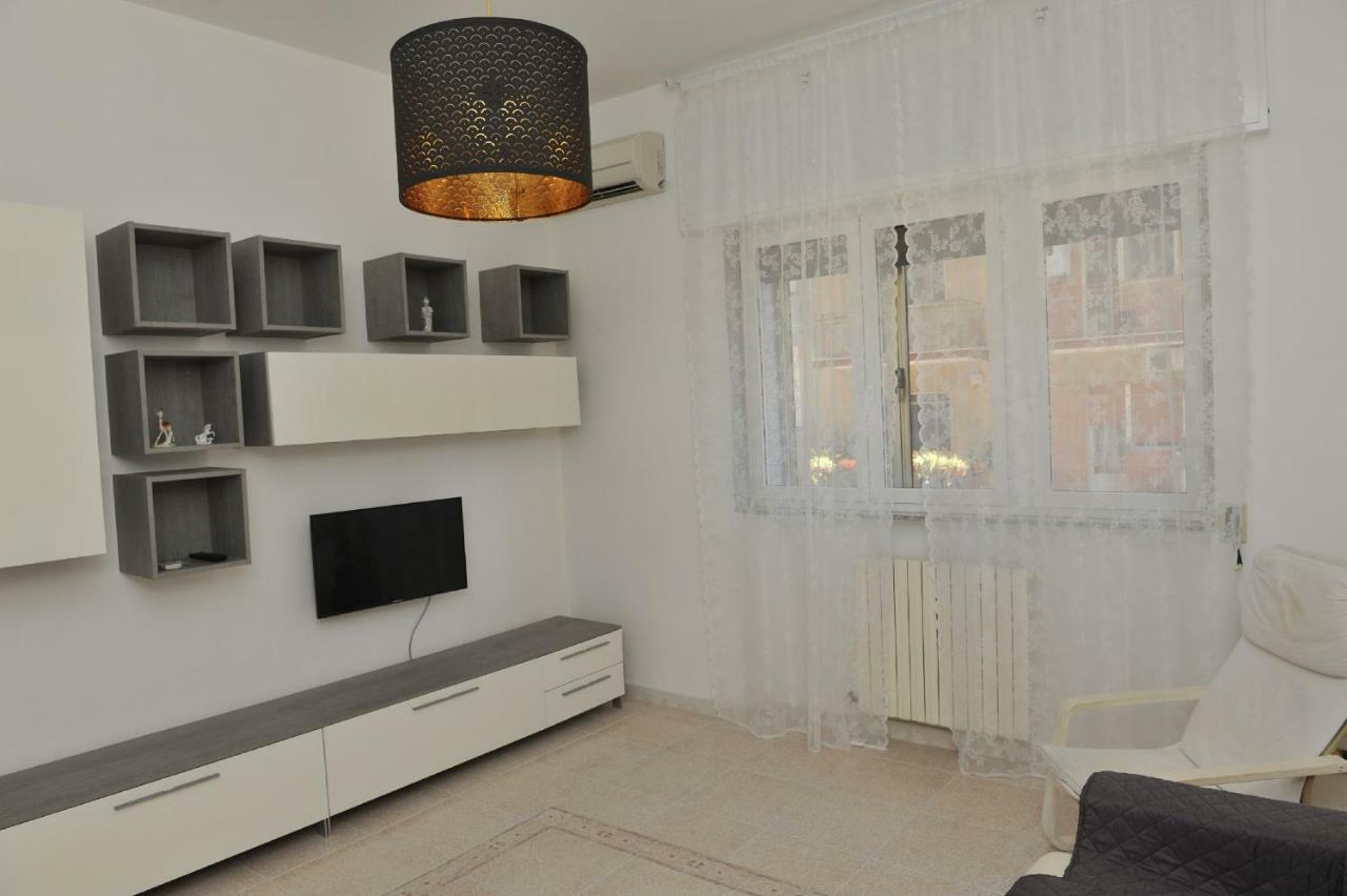Casa Sarahouse Apartment Taranto Luaran gambar