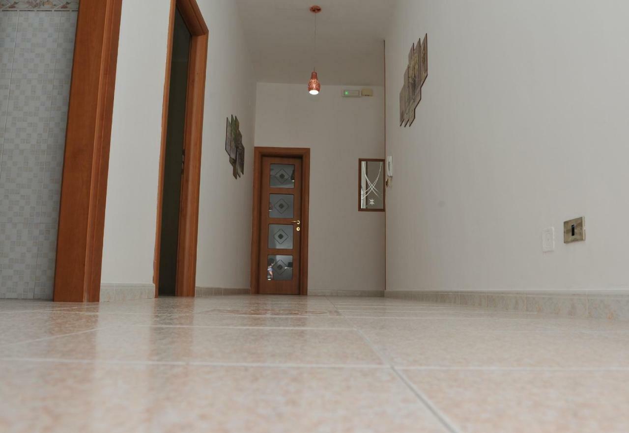 Casa Sarahouse Apartment Taranto Luaran gambar