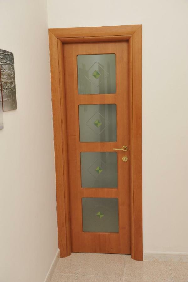 Casa Sarahouse Apartment Taranto Luaran gambar